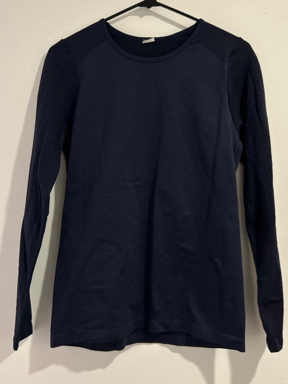 Fabletics Women's Sync Seamless Long Sleeve Top and Leggings